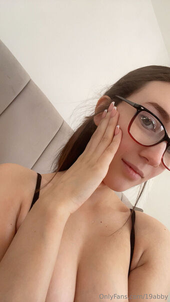19abby Çıplak Sızıntıları OnlyFans Fotoğraf 6