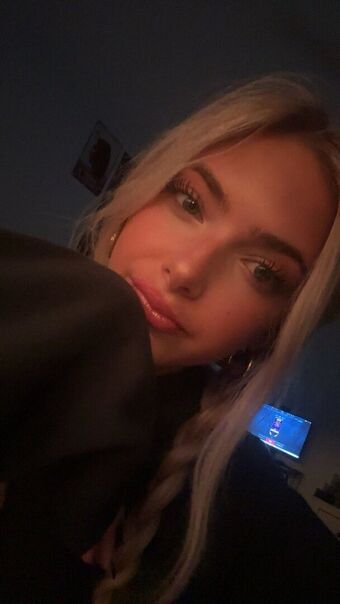 777keely Çıplak Sızıntıları OnlyFans Fotoğraf 14