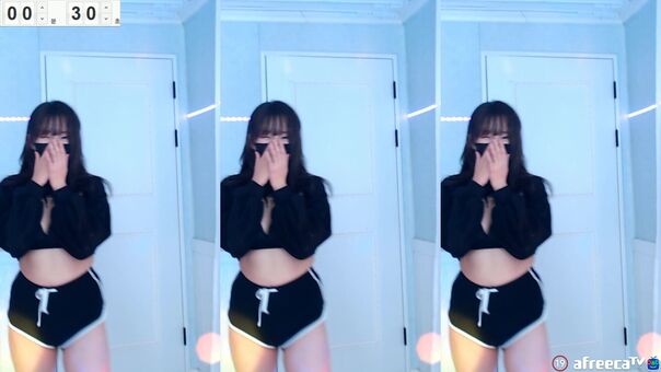 Aay2014 Çıplak Sızıntıları OnlyFans Fotoğraf 2
