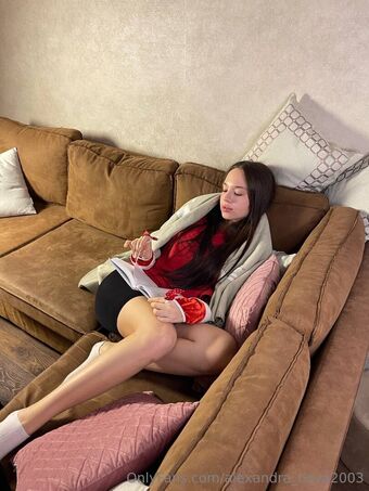 alexandra_nova2003