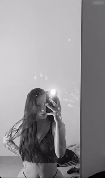 Alinabhm Çıplak Sızıntıları OnlyFans Fotoğraf 10