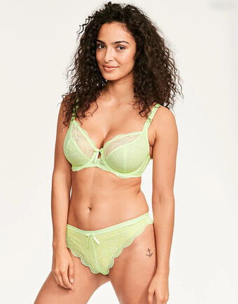 Anna Shaffer