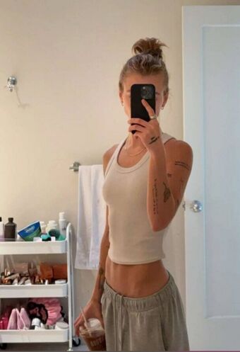 annashumate Çıplak Sızıntıları OnlyFans Fotoğraf 9