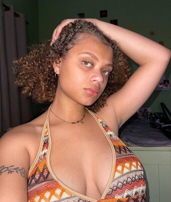 Armpit-fetish