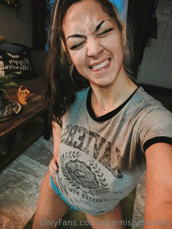 artemisbehaving Çıplak Sızıntıları OnlyFans Fotoğraf 12