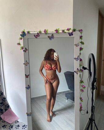 ashly_y