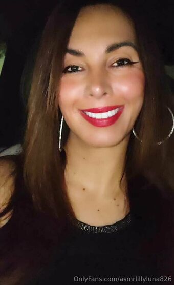 asmrlillyluna826