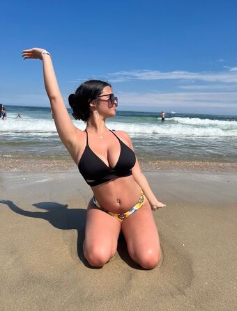 Ava Schillaci