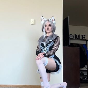 Awkspew_roo2