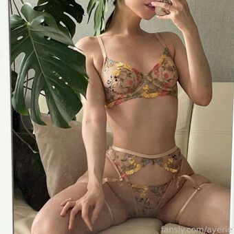 Ayerie Çıplak Sızıntıları OnlyFans Fotoğraf 17