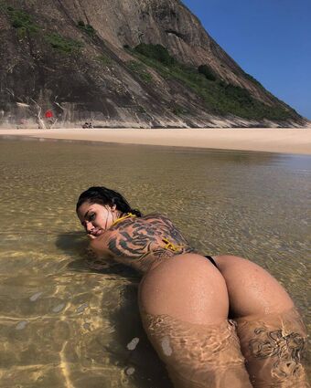 AZZY