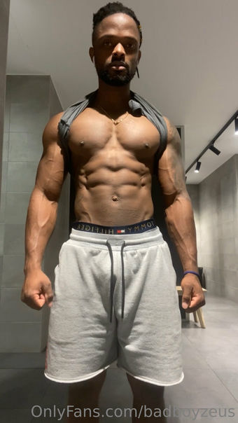badboyzeus Çıplak Sızıntıları OnlyFans Fotoğraf 19