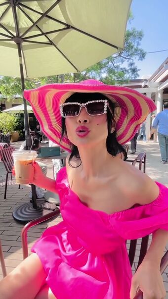 Bai Ling