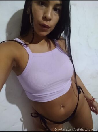 bellahotbrunette