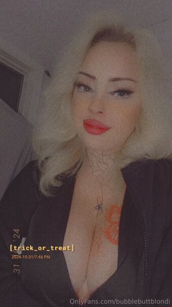 bubblebuttblondi