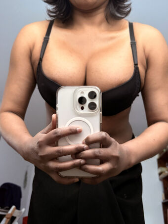 Bulbul Çıplak Sızıntıları OnlyFans Fotoğraf 2