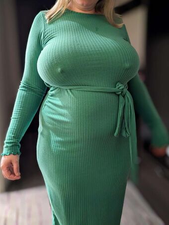 BustyyBella34H