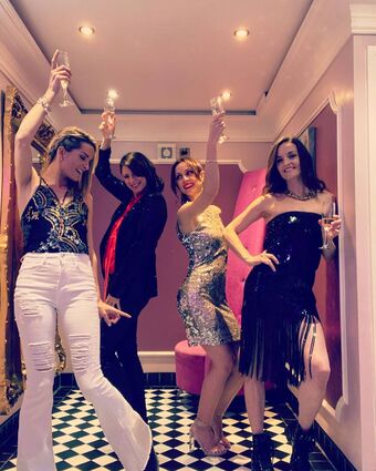 Bwitched Çıplak Sızıntıları OnlyFans Fotoğraf 10