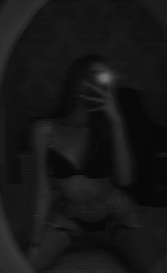 Chatingless Çıplak Sızıntıları OnlyFans Fotoğraf 1