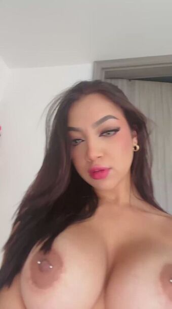 cheryllovingg Çıplak Sızıntıları OnlyFans Fotoğraf 10