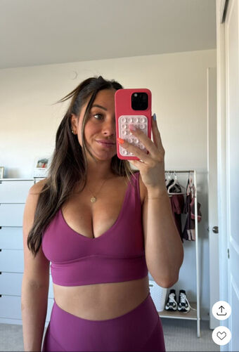 Chloe Gottschalk