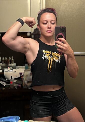 Claire Max