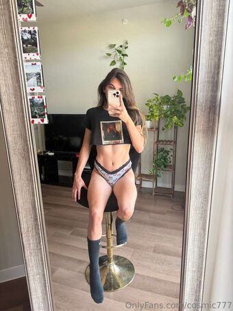Cosmic Çıplak Sızıntıları OnlyFans Fotoğraf 10