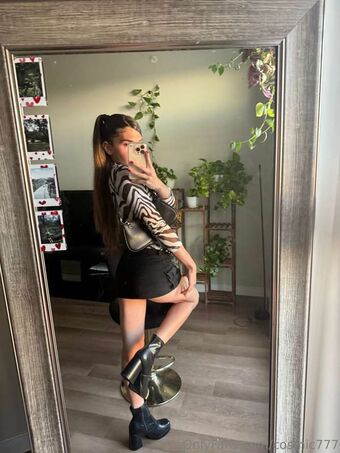 Cosmic Çıplak Sızıntıları OnlyFans Fotoğraf 12