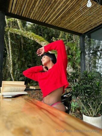 Daniela Gaviria Çıplak Sızıntıları OnlyFans Fotoğraf 9