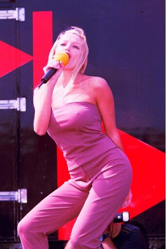 Danni Minogue