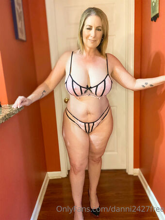 danni2427free