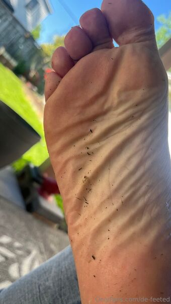 de-feeted