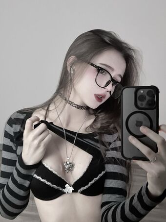 devib1tch Çıplak Sızıntıları OnlyFans Fotoğraf 8