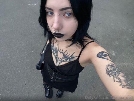 dianaa_doll