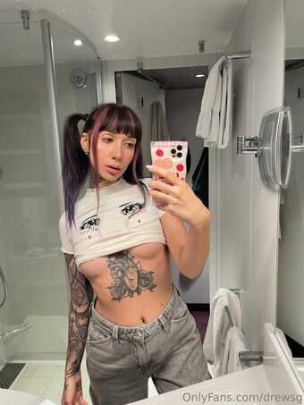 drewsg Çıplak Sızıntıları OnlyFans Fotoğraf 7