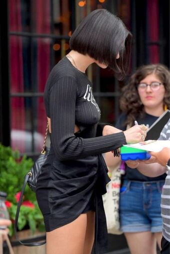 Dua-lipa