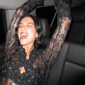 Dua-lipa