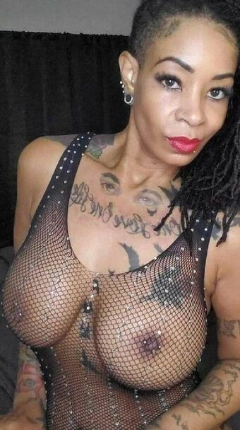Edaqueenbee Çıplak Sızıntıları OnlyFans Fotoğraf 3