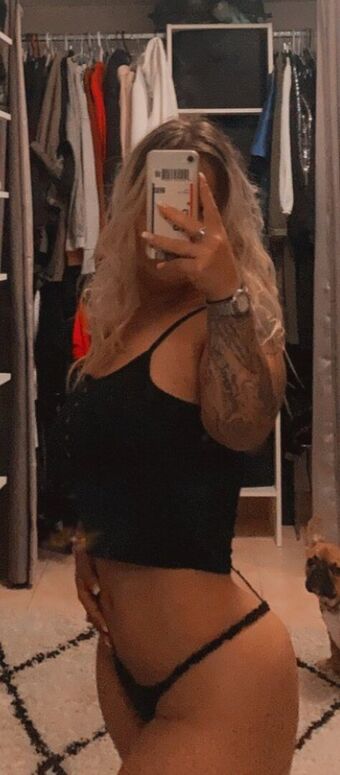 Elisabuj Çıplak Sızıntıları OnlyFans Fotoğraf 6