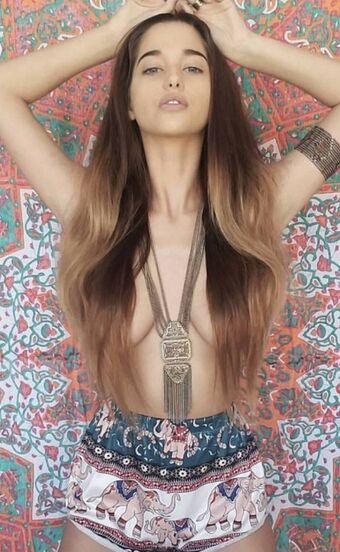 Ella Kat Çıplak Sızıntıları OnlyFans Fotoğraf 4