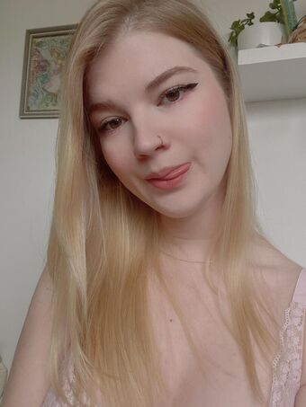 ellenius Çıplak Sızıntıları OnlyFans Fotoğraf 3