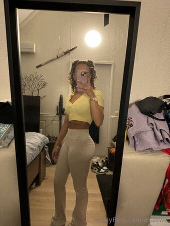 elsagym Çıplak Sızıntıları OnlyFans Fotoğraf 1