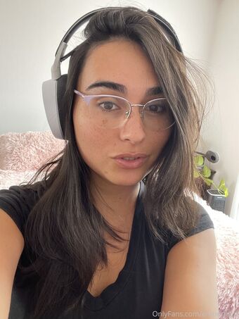 emberfiera Çıplak Sızıntıları OnlyFans Fotoğraf 27