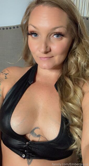 EmberJayne Çıplak Sızıntıları OnlyFans Fotoğraf 2