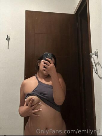 emilyml Çıplak Sızıntıları OnlyFans Fotoğraf 15