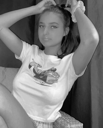 Emizzillo Çıplak Sızıntıları OnlyFans Fotoğraf 9