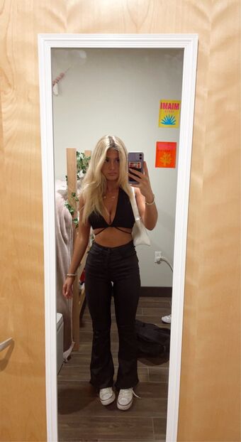 emmanylese Çıplak Sızıntıları OnlyFans Fotoğraf 6