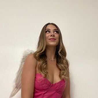 Emmily Mello