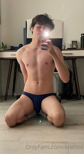 enzhoe Çıplak Sızıntıları OnlyFans Fotoğraf 9