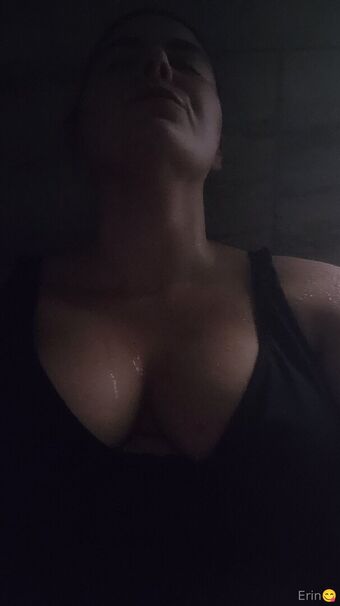 erinik Çıplak Sızıntıları OnlyFans Fotoğraf 3